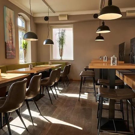 Otel Roemer 3*